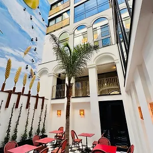 **** Hotel Divino & Spain